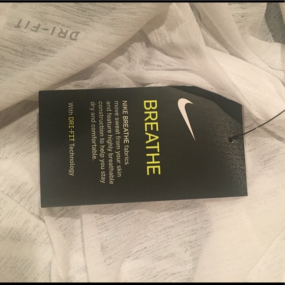 Nike women’s breathe short sleeve top - Picture 5 of 8